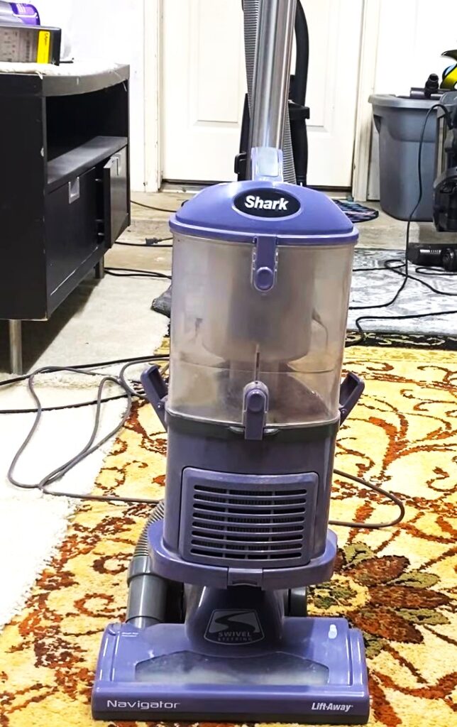 How to Clean Shark Navigator Vacuum